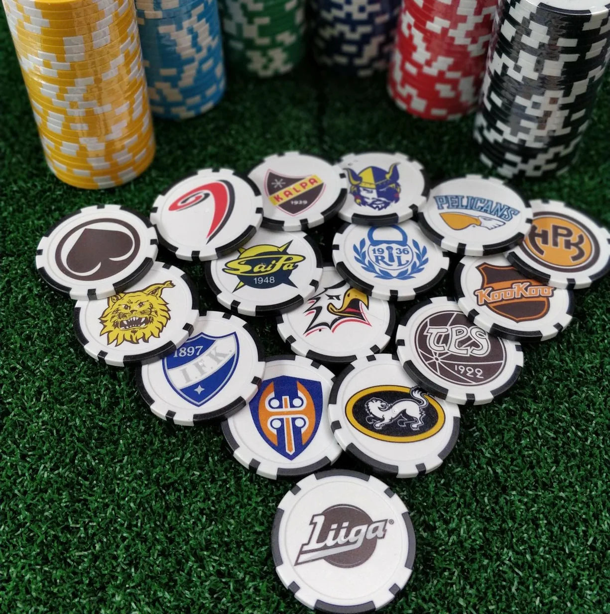 UV PRINTING ON PLASTIC