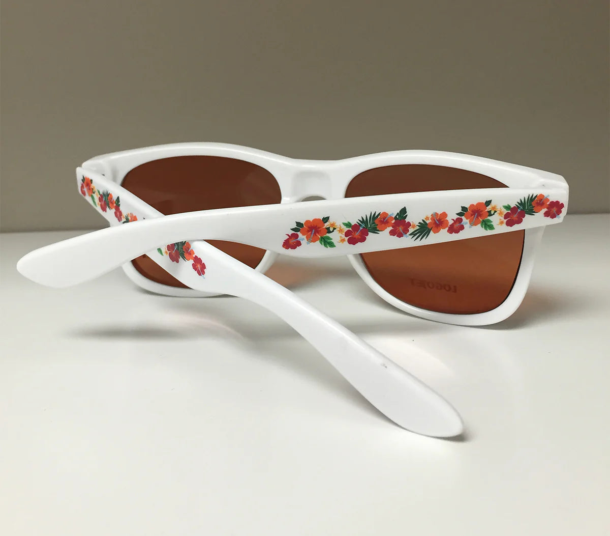 UV PRINTING ON PLASTIC