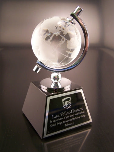 OPTIC CRYSTAL GLOBE ON BLACK CRYSTAL BASE