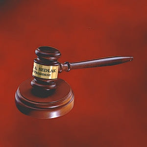 DELUXE WALNUT FINISH GAVEL